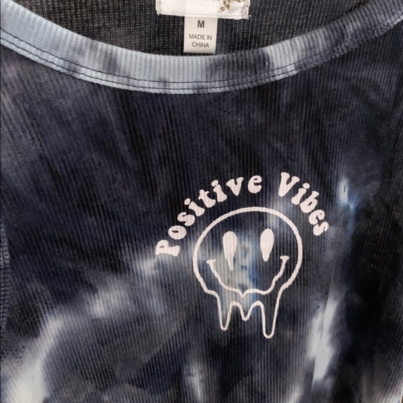 Top blue color smile face - Picture 6 of 6